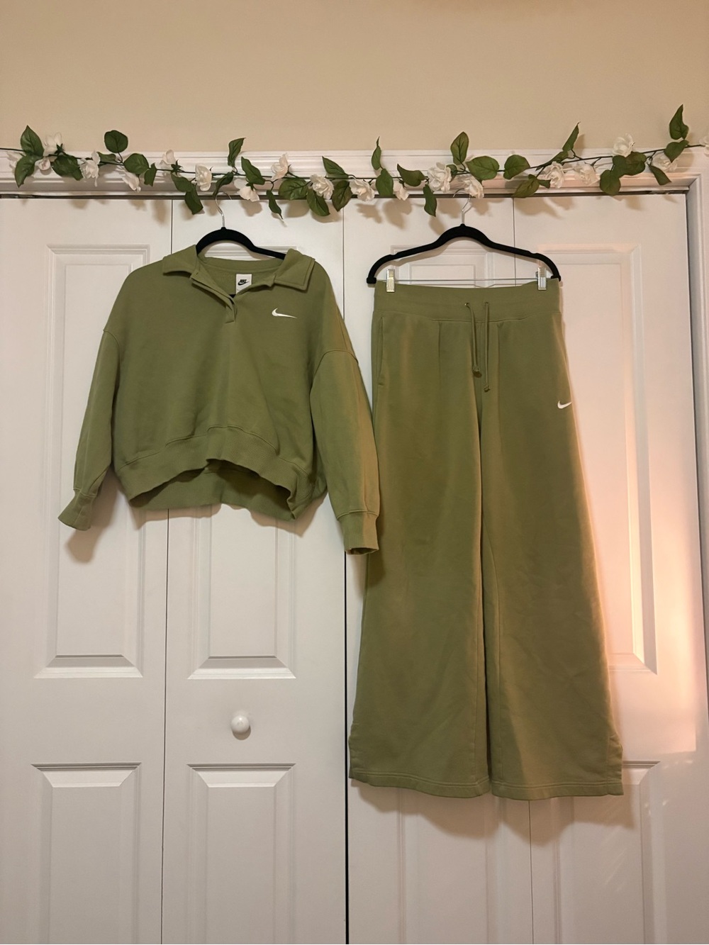 Nike Woman Olive Green Sweatpants and Crew Neck - Wide Leg (Discontinued color)